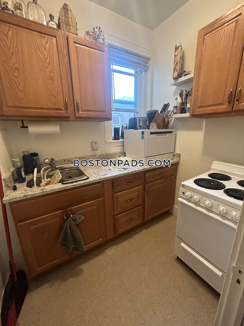 Boston - $3,300 /month