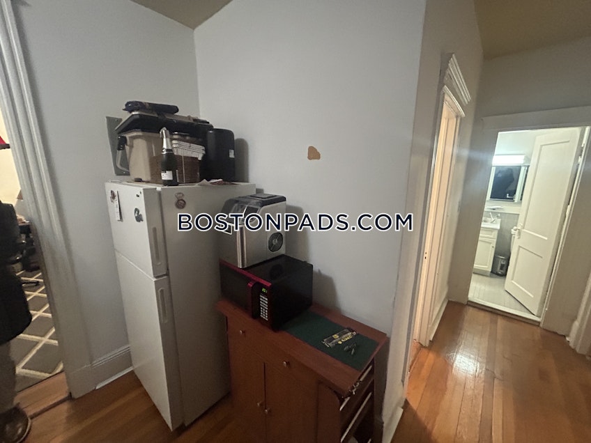 Boston - $3,300 /month