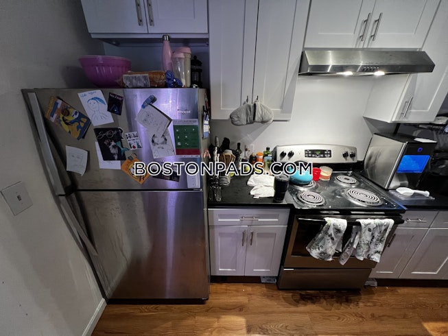 Boston - $3,200 /mo