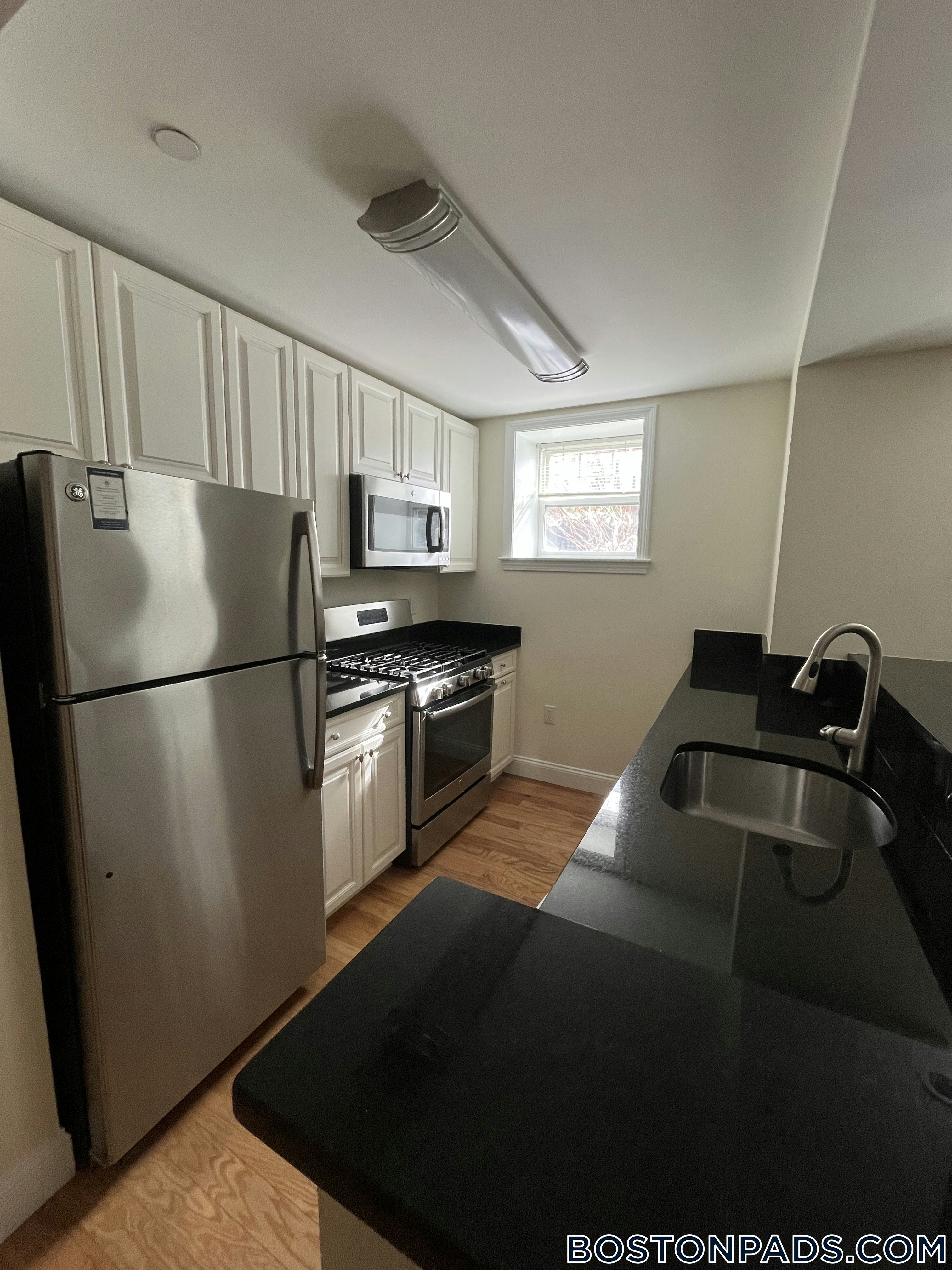 Cambridge - $2,860