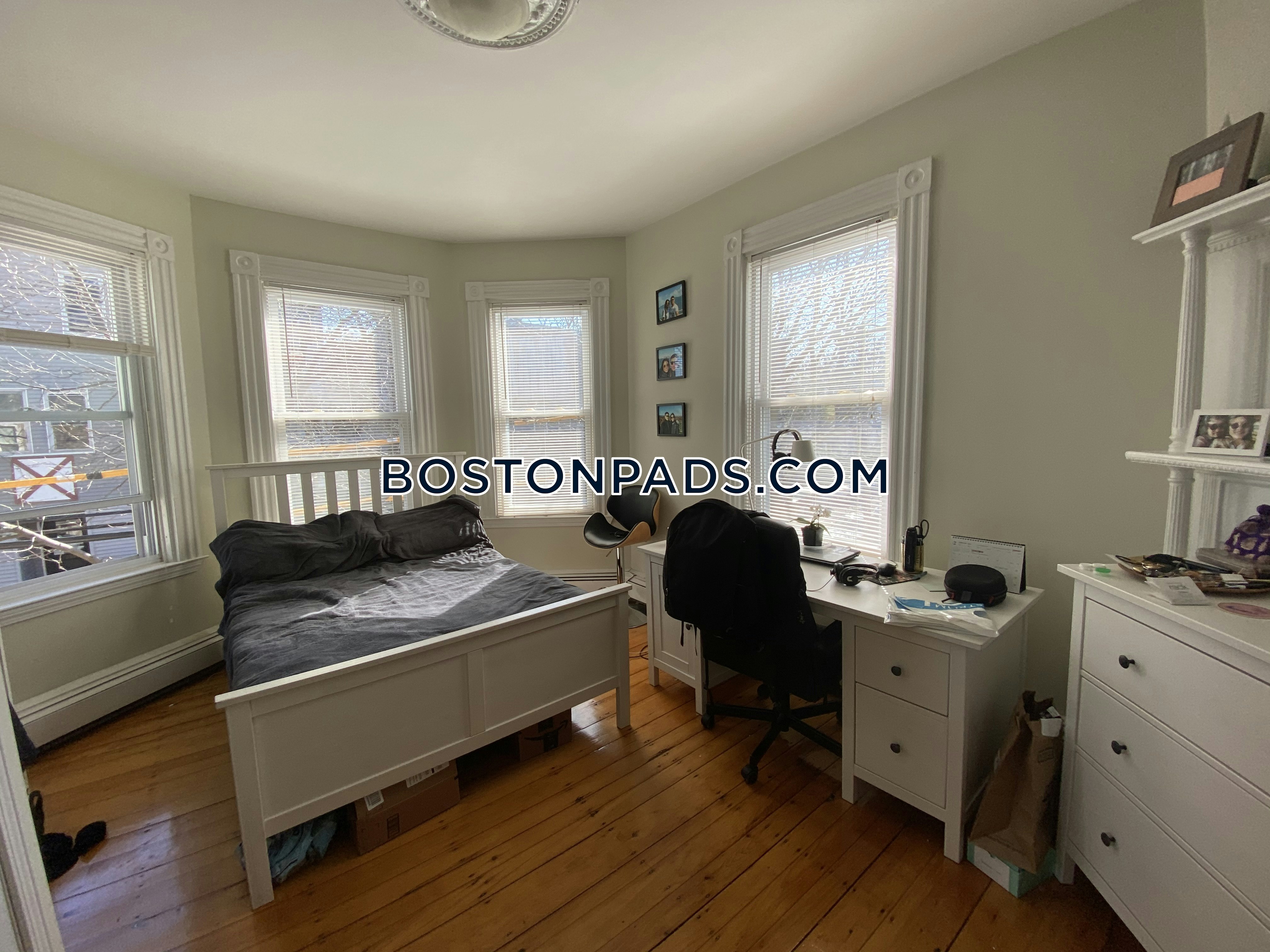 Cambridge - $4,985