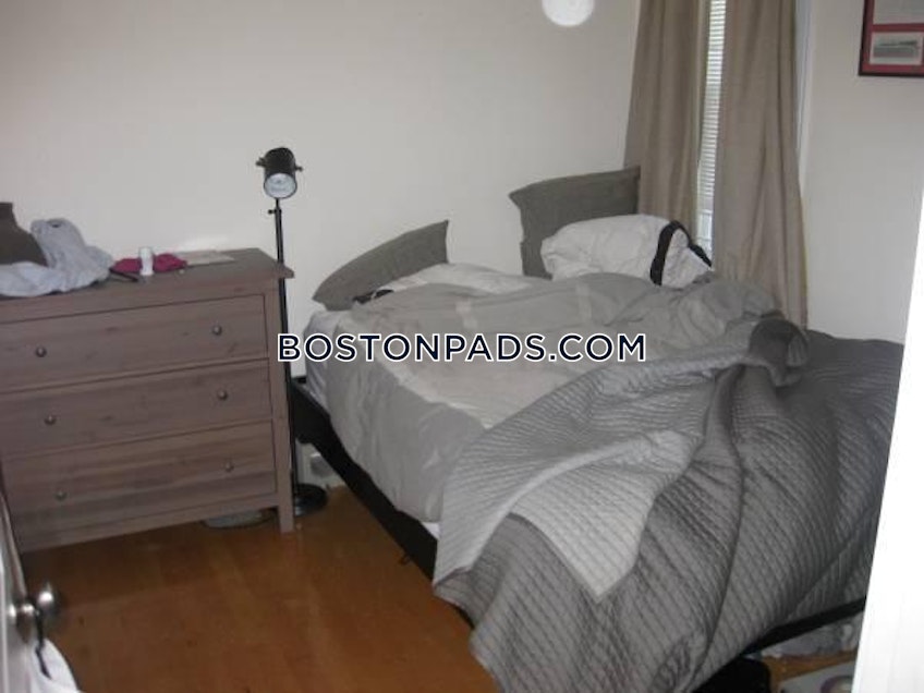 Boston - $2,000 /month