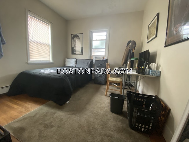 Somerville - $3,400 /mo