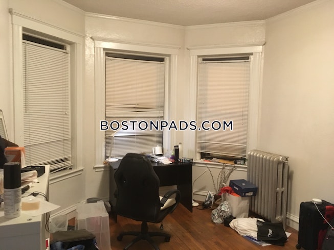 Malden - $1,800 /mo