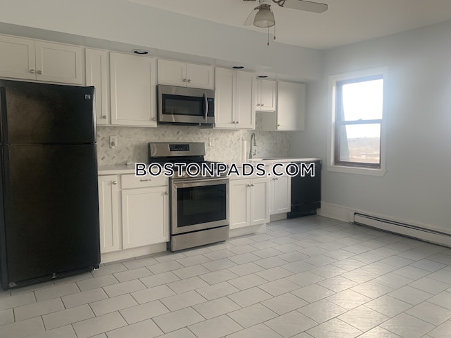 Boston - $2,300 /mo