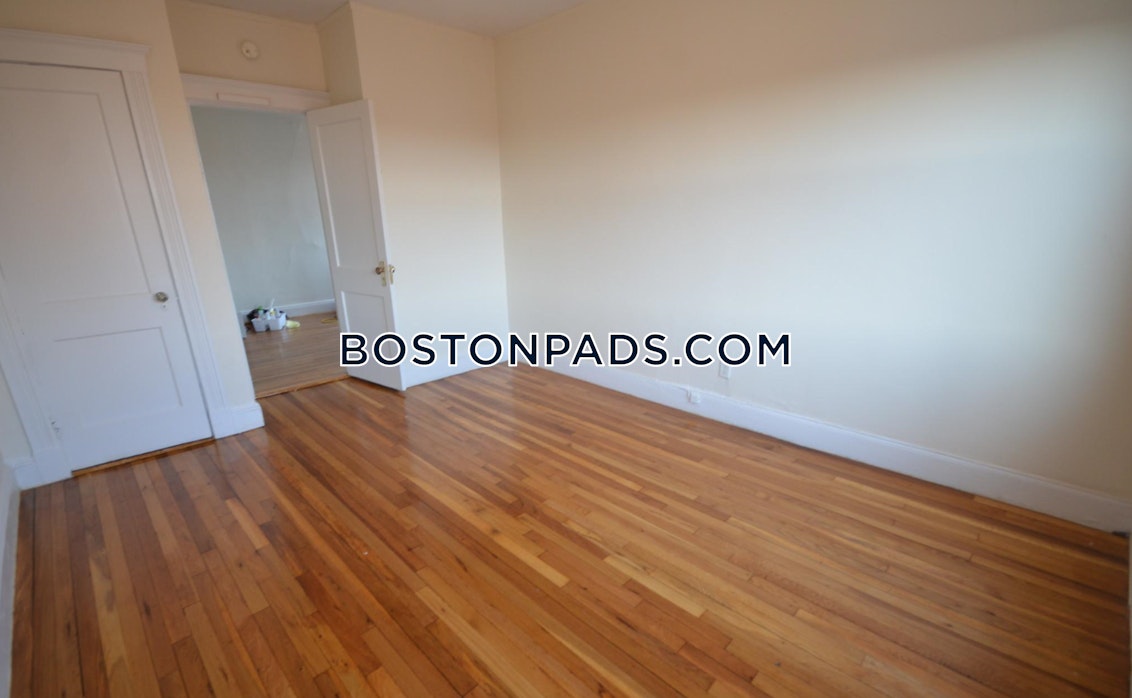 Boston - $1,925