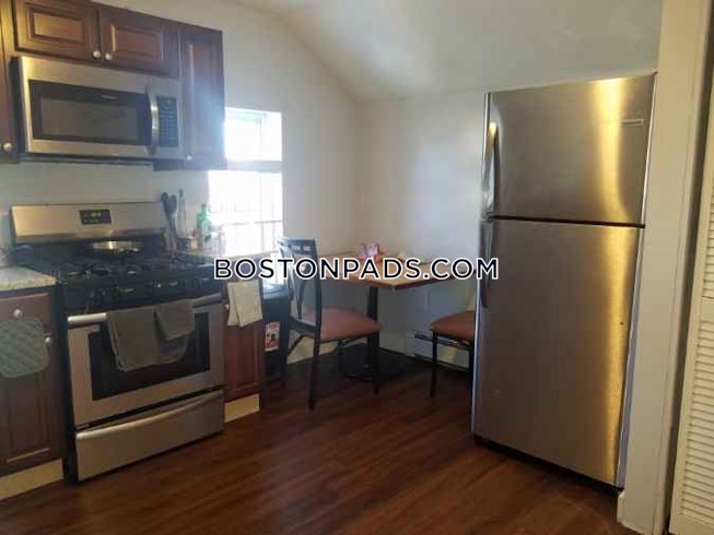 Boston - $4,000 /mo