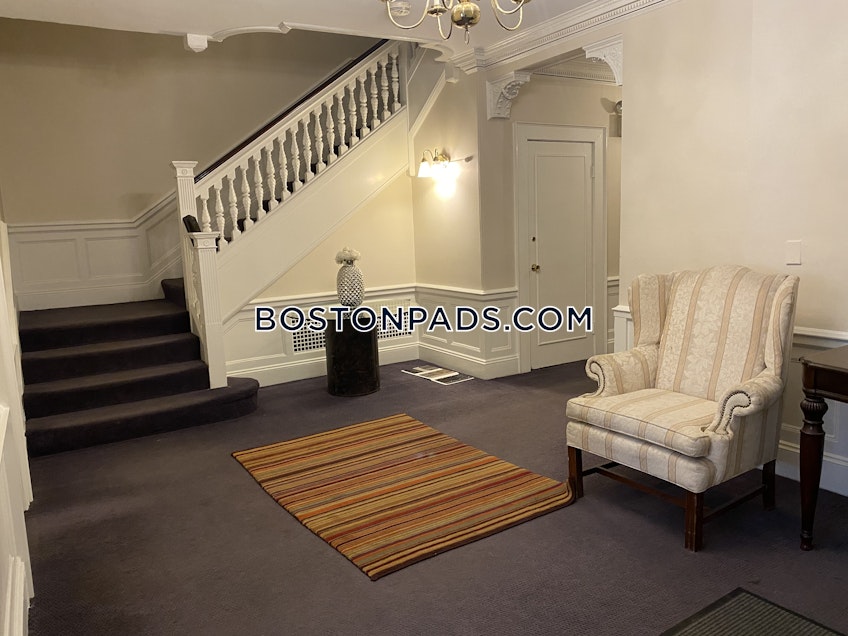 Boston - $2,800 /month