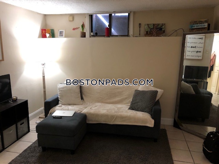 Boston - $1,815 /month