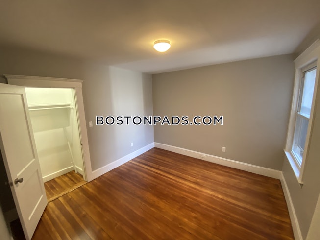 Boston - $4,850 /mo