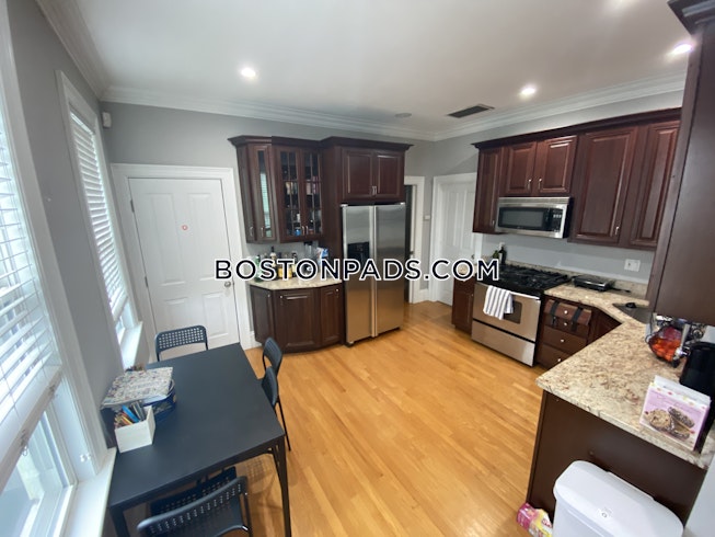 Boston - $5,500 /mo