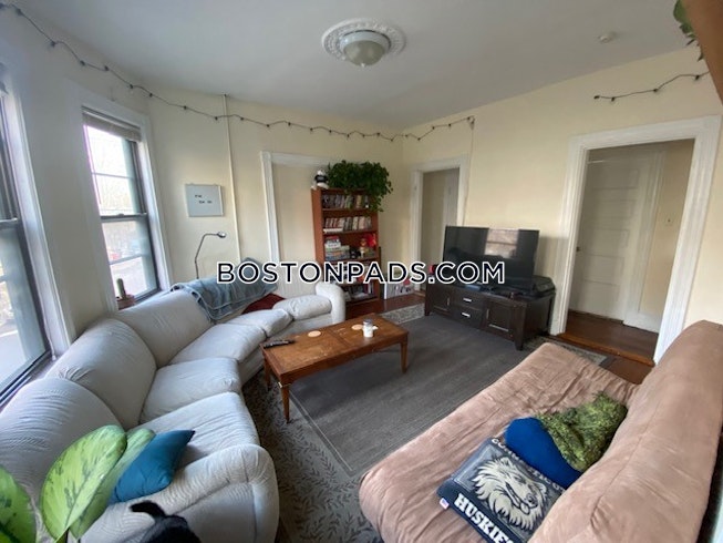 Boston - $2,450 /mo