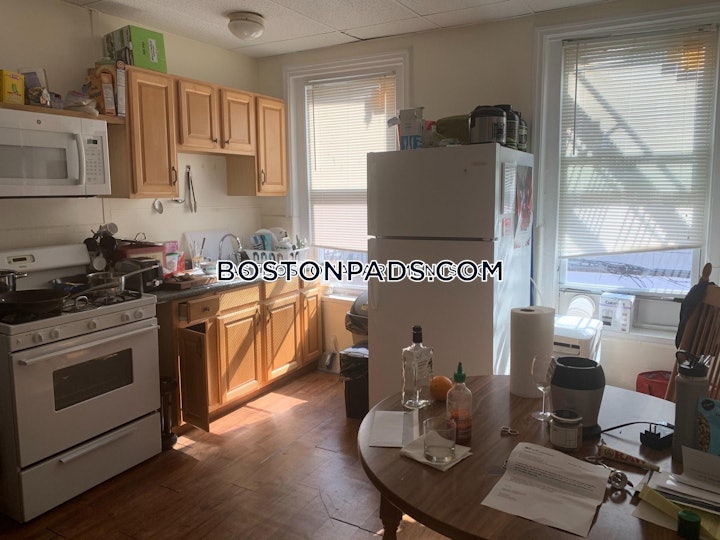 east-boston-apartment-for-rent-2-bedrooms-1-bath-boston-3000-4607374 