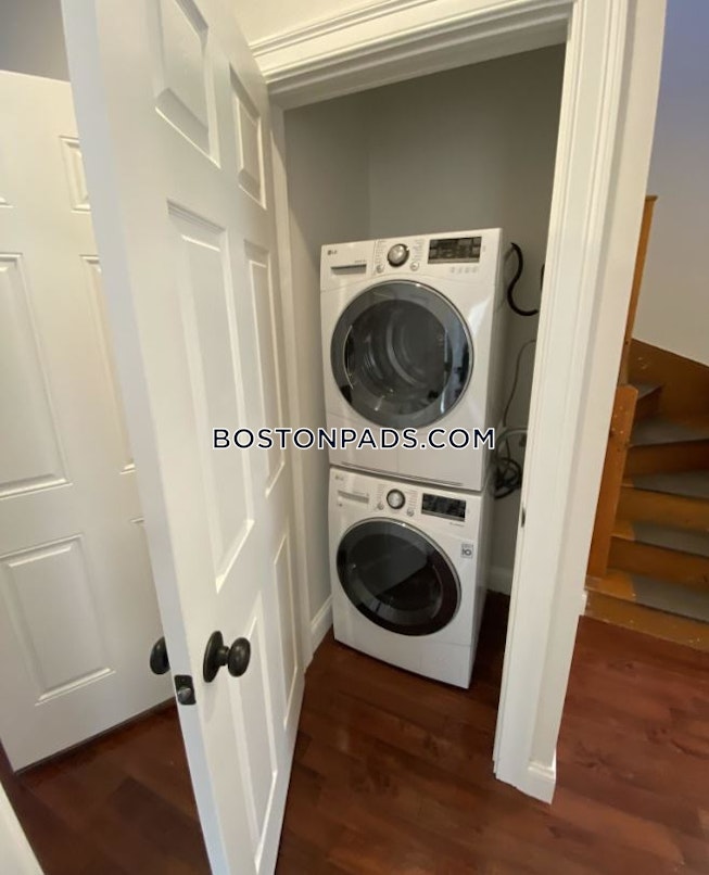 Boston - $3,200 /mo