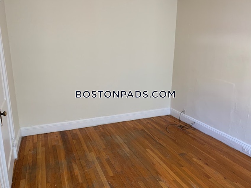 Boston - $1,475 /month