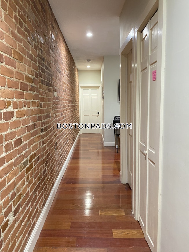 Boston - $3,500 /mo