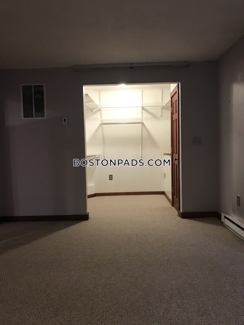 Boston - $4,100 /month