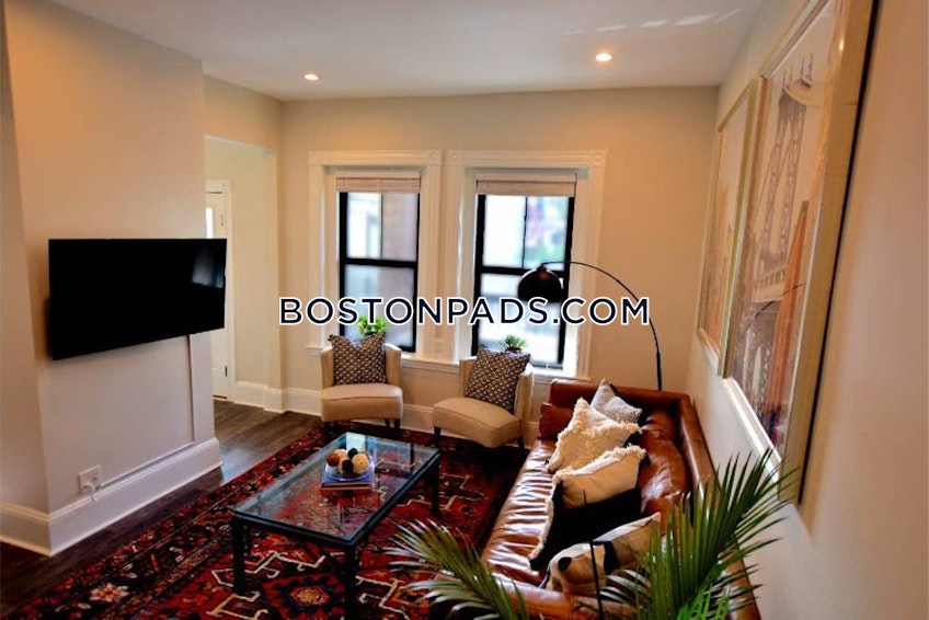 Boston - $6,400 /month