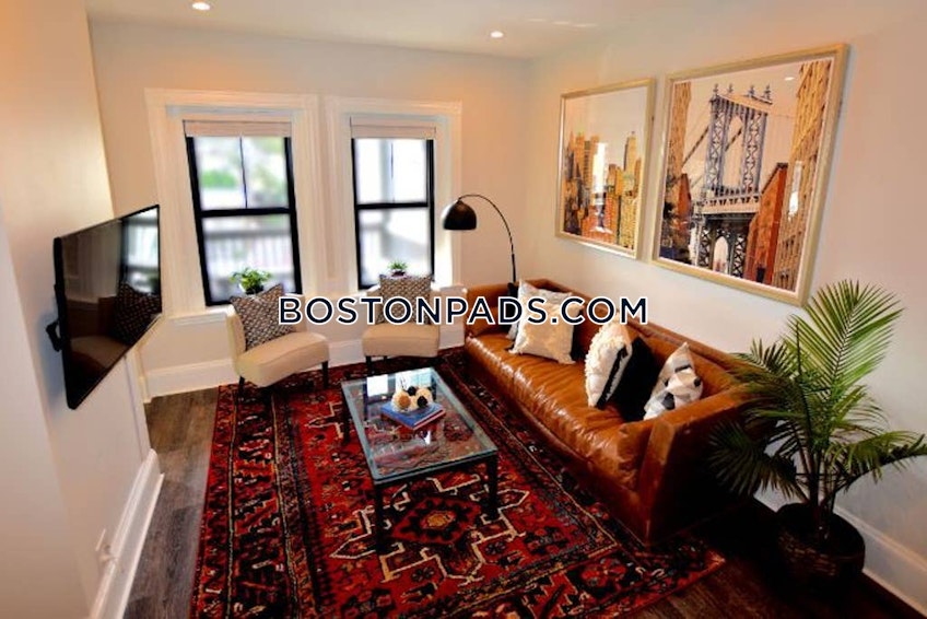 Boston - $6,400 /month