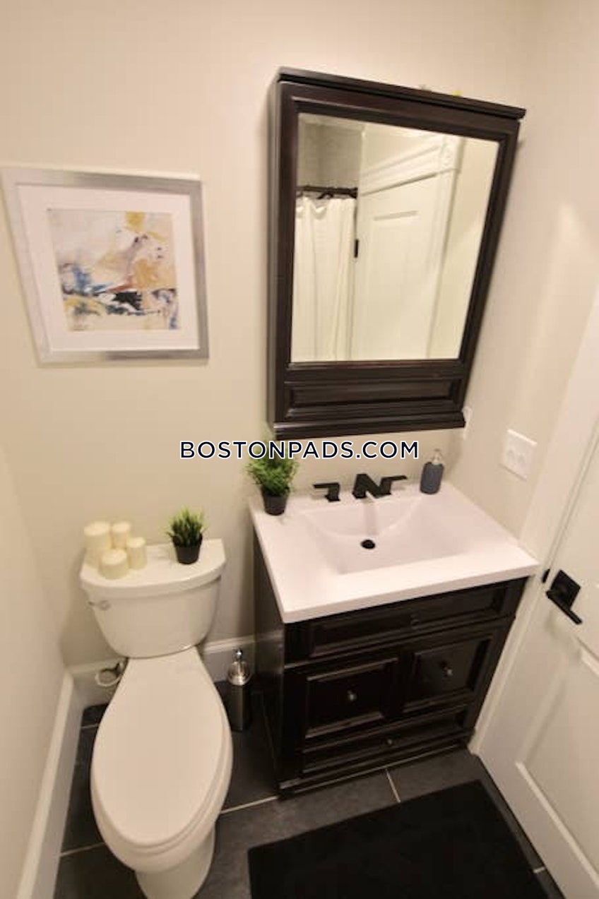 Boston - $5,800 /month