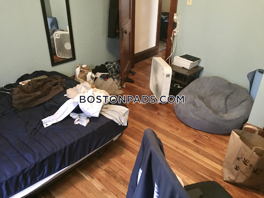 Boston - $3,300 /month