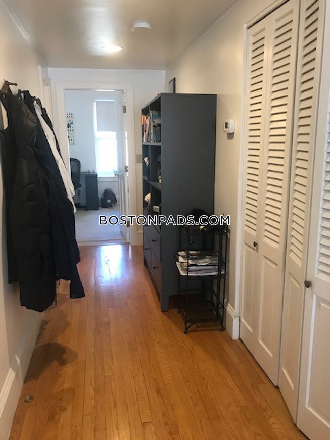 Boston - $2,900 /mo