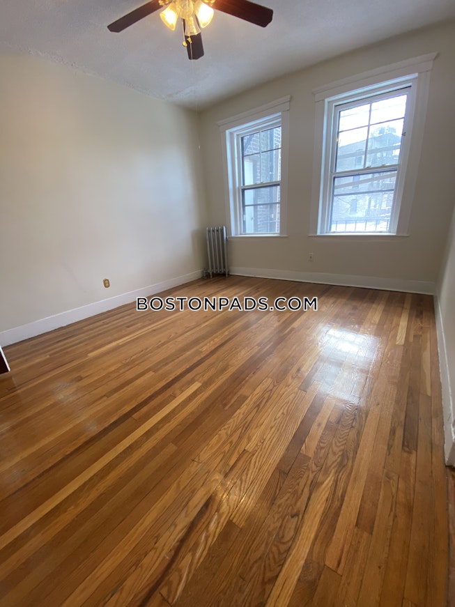 Boston - $2,000 /mo