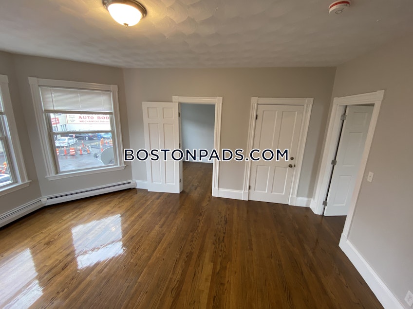 Somerville - $2,200 /month