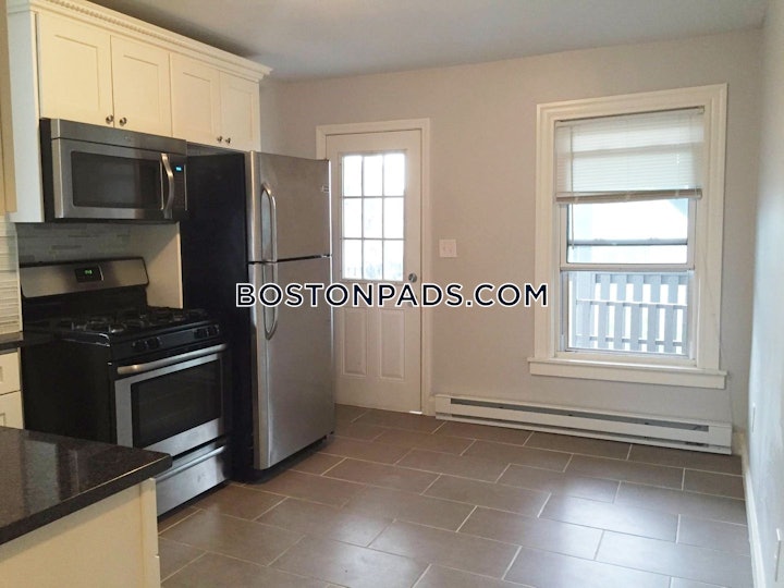 east-boston-apartment-for-rent-3-bedrooms-1-bath-boston-3100-4556263 