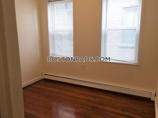 Boston - $2,800 /mo