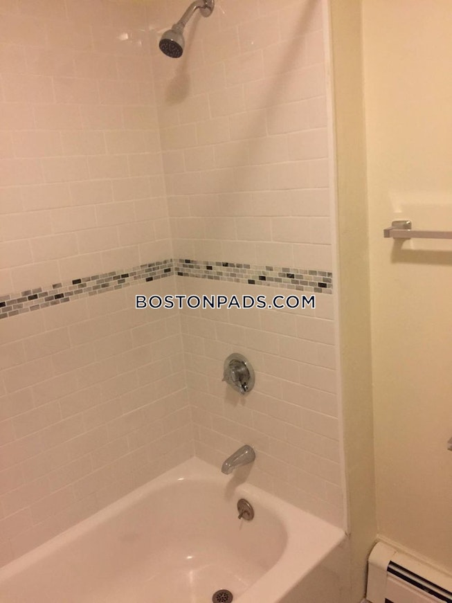 Boston - $2,800 /mo