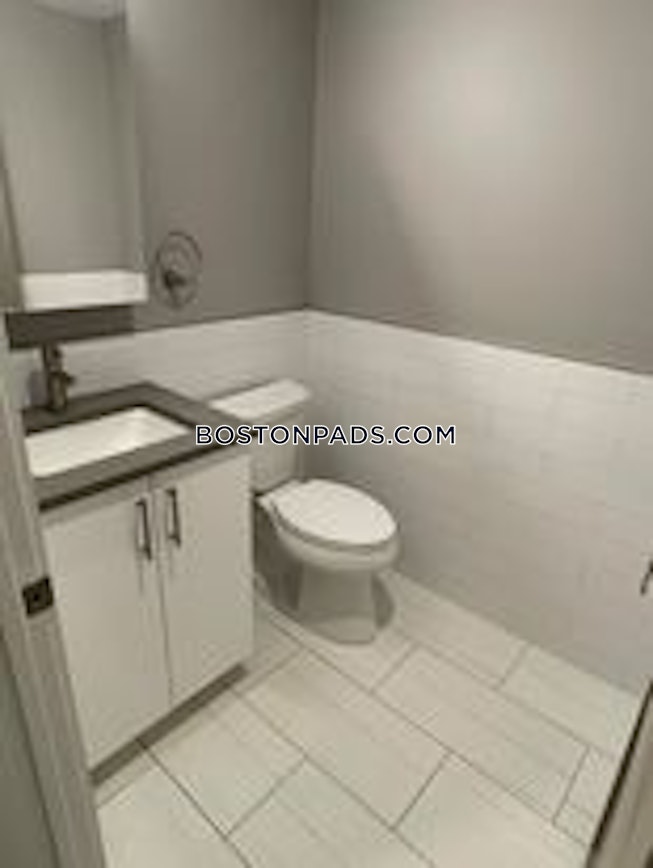 Boston - $4,450 /mo