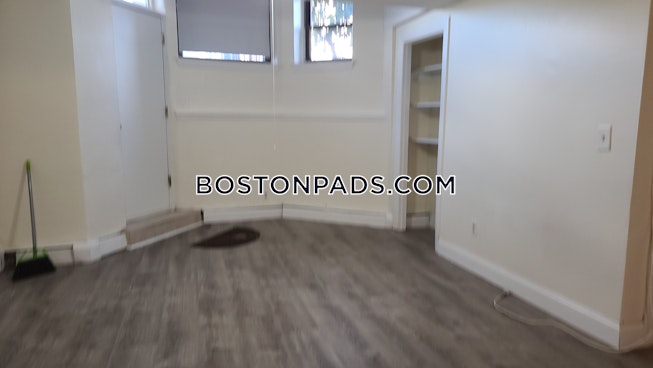 Brookline - $2,000 /mo