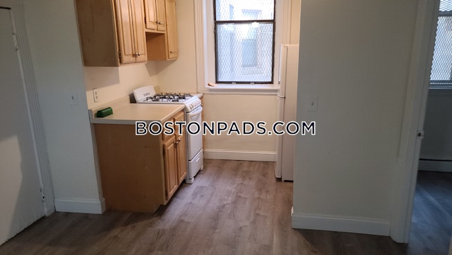 Brookline - $2,000 /mo