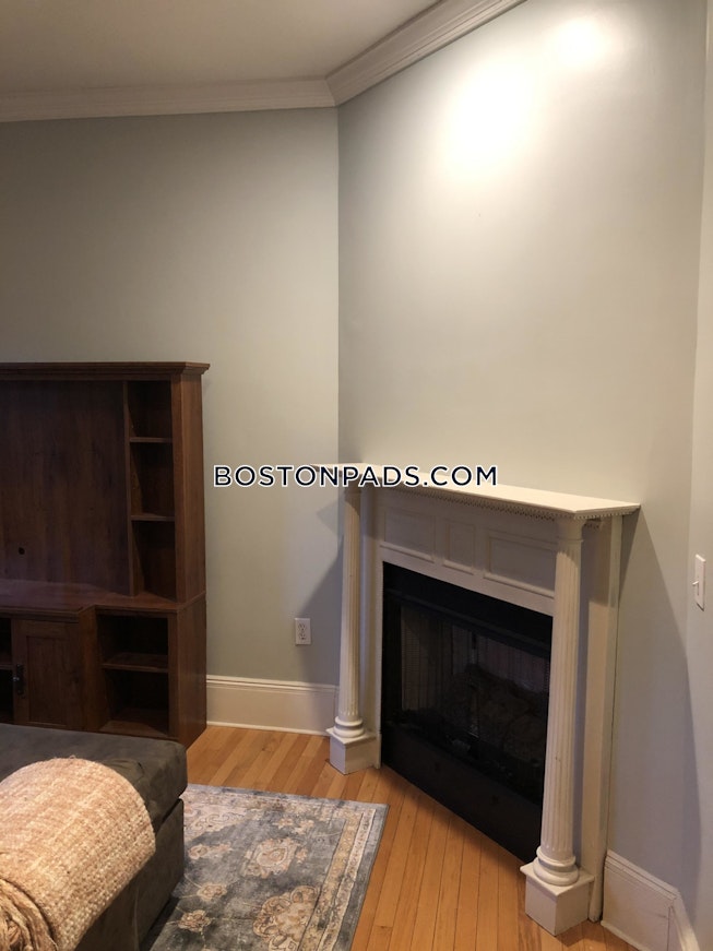 Boston - $3,350 /mo