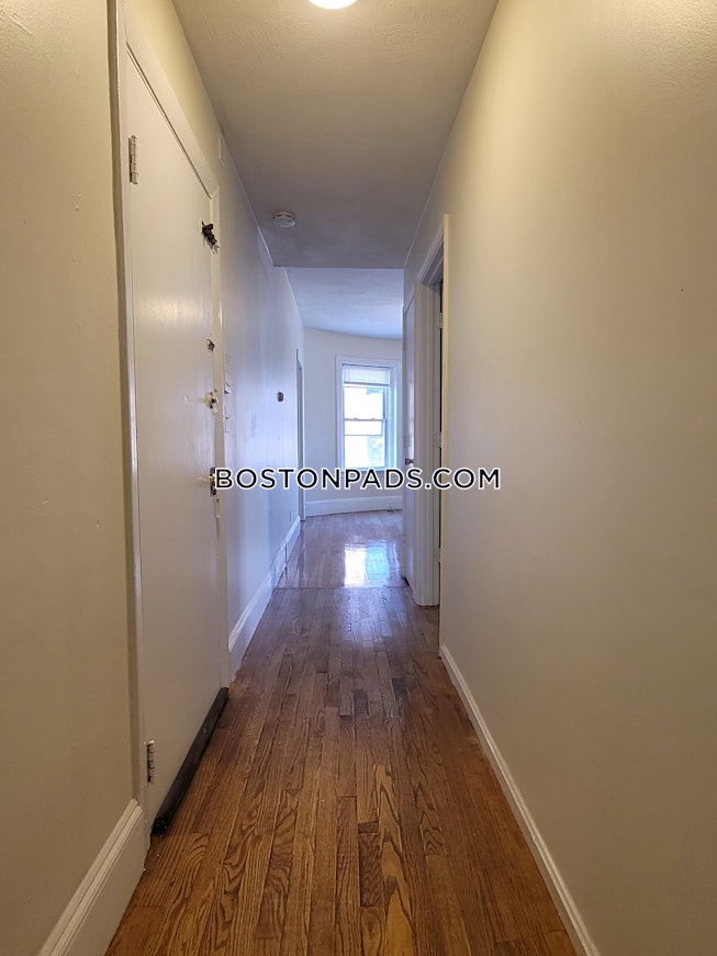 Roxbury Crossing - $2,750 /mo