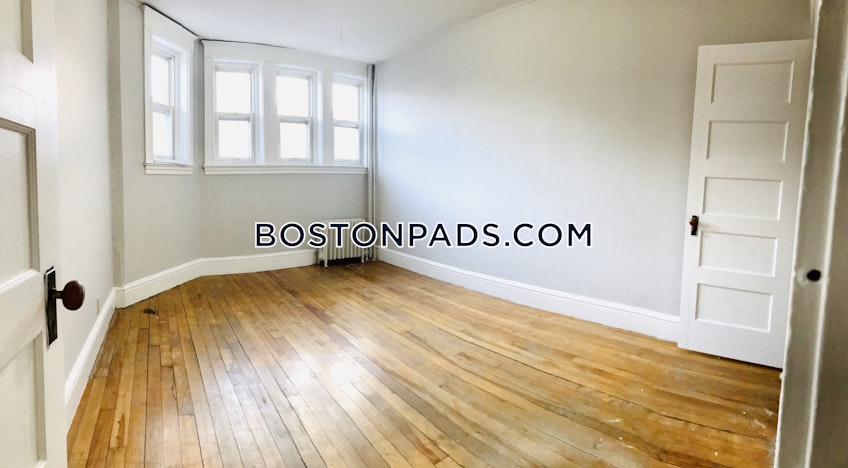 Boston - $2,495 /month