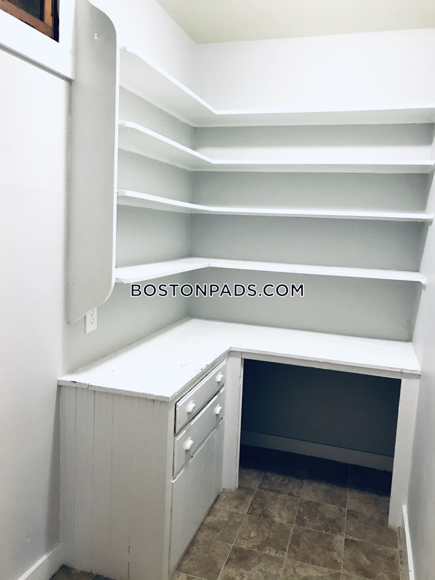 Boston - $2,395 /month