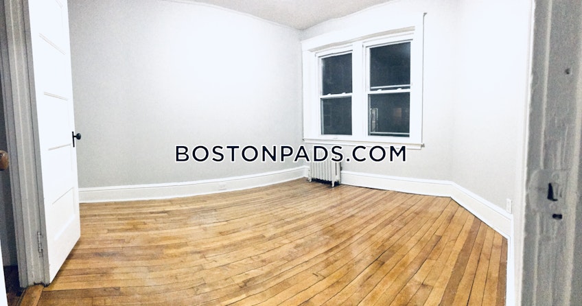 Boston - $2,225 /month