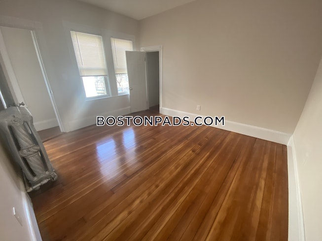 Boston - $3,400 /mo