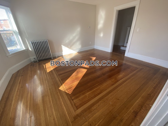 Boston - $3,400 /mo