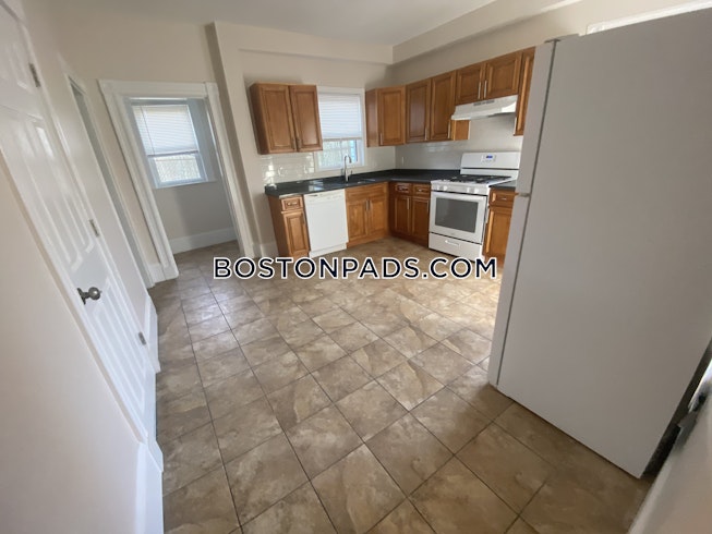 Boston - $3,400 /mo