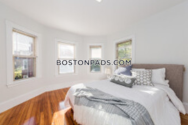 Somerville - $3,600 /mo