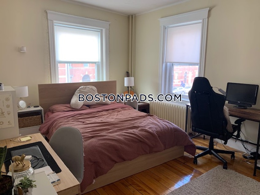 Boston - $2,550 /month