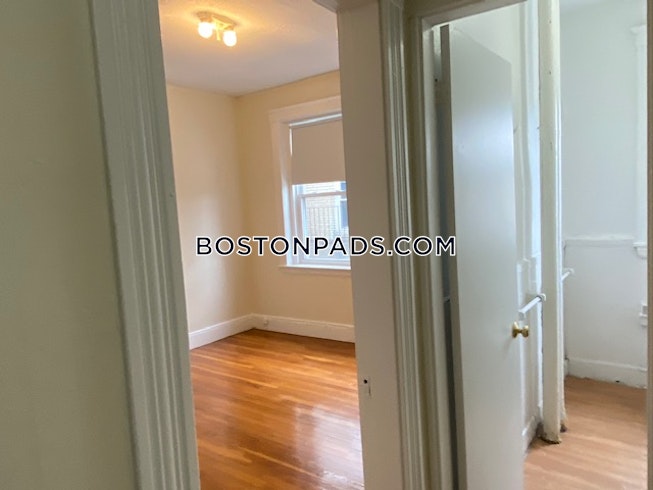 Boston - $2,275 /mo