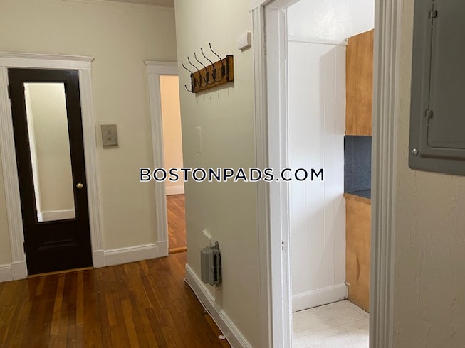 Boston - $2,275 /mo