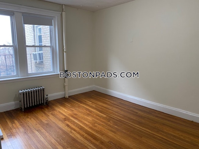 Boston - $2,275 /mo