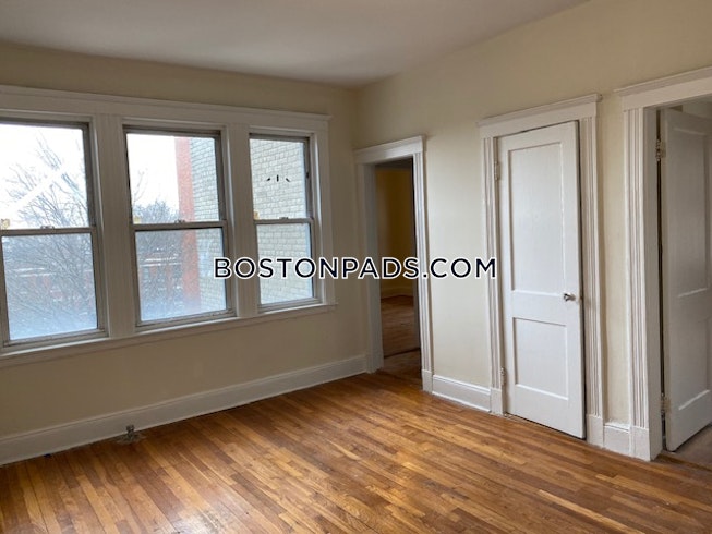 Boston - $2,750 /mo