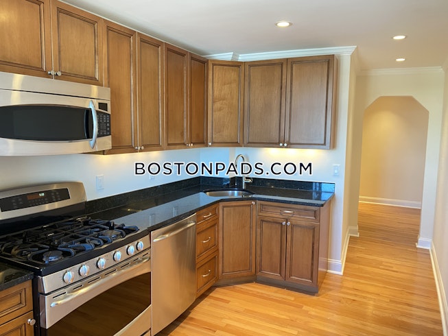 Cambridge - $4,125 /mo