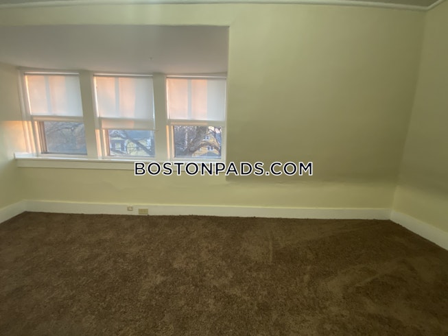 Boston - $1,625 /mo